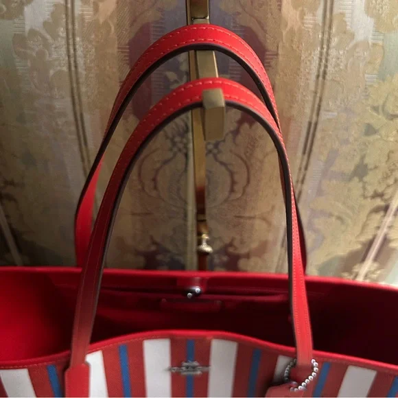 Coach City Striped Tote NWOT - Picture 11 of 11